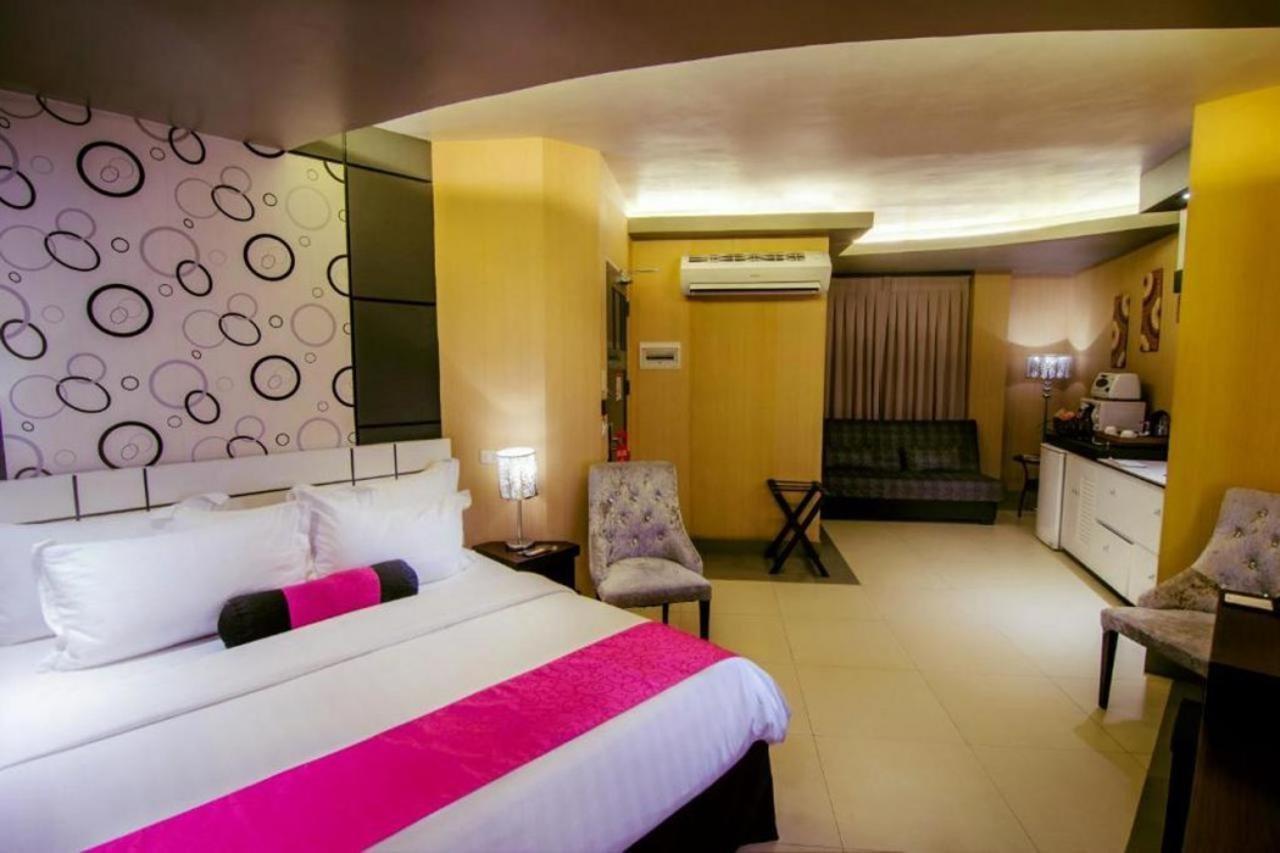 Eloisa Royal Suites Lapu-Lapu City Eksteriør billede